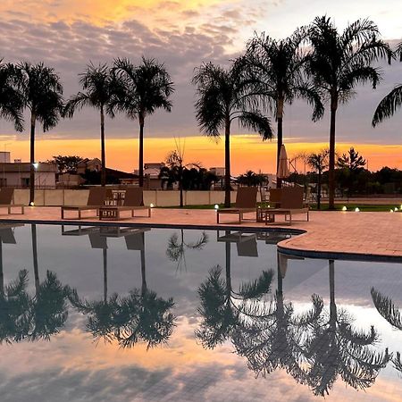 Doubletree By Hilton - Resort - Фос-ду-Іґуасу Екстер'єр фото Sunset at the University of Fortaleza