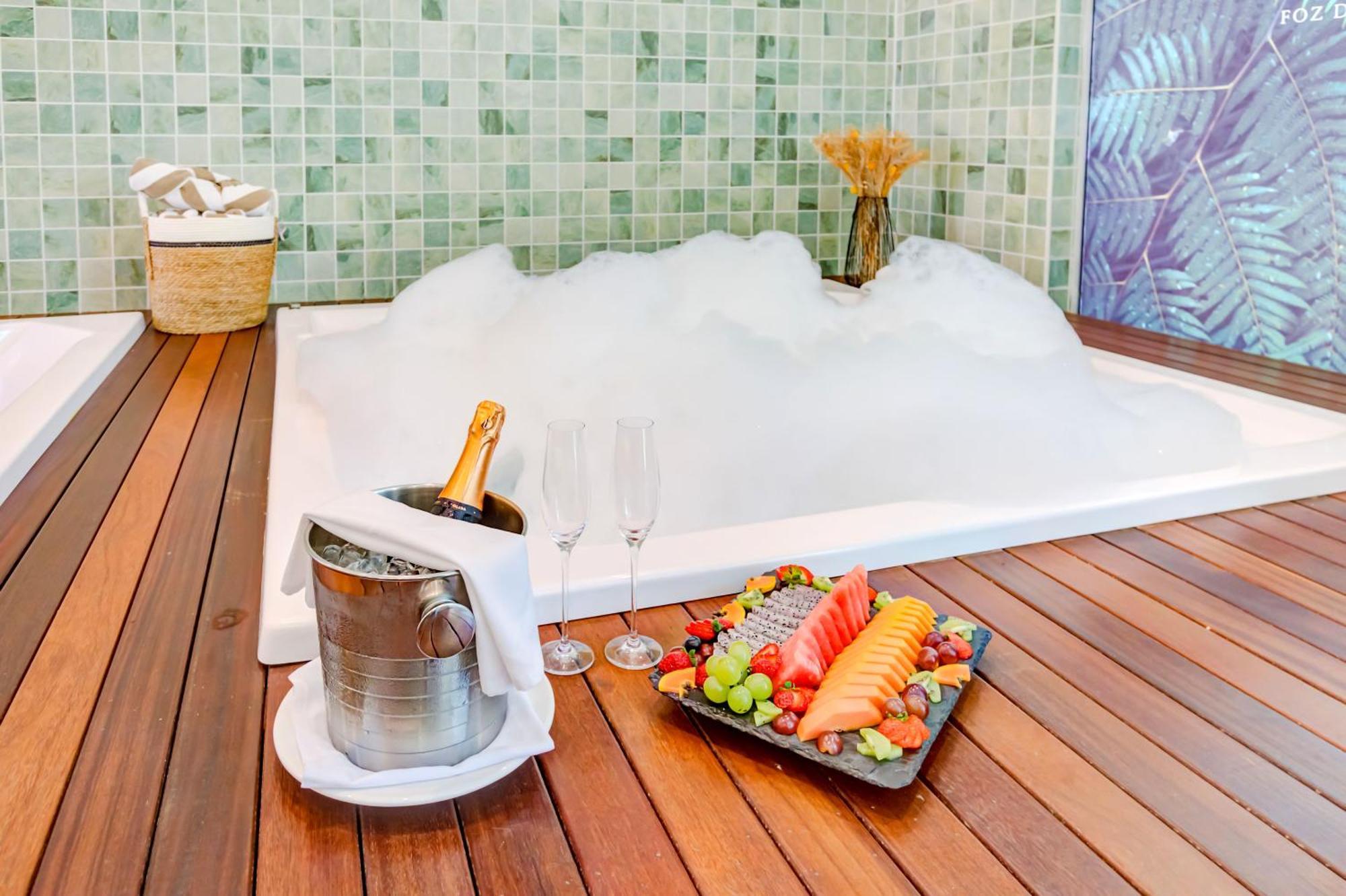 Doubletree By Hilton - Resort - Фос-ду-Іґуасу Екстер'єр фото A bubble bath