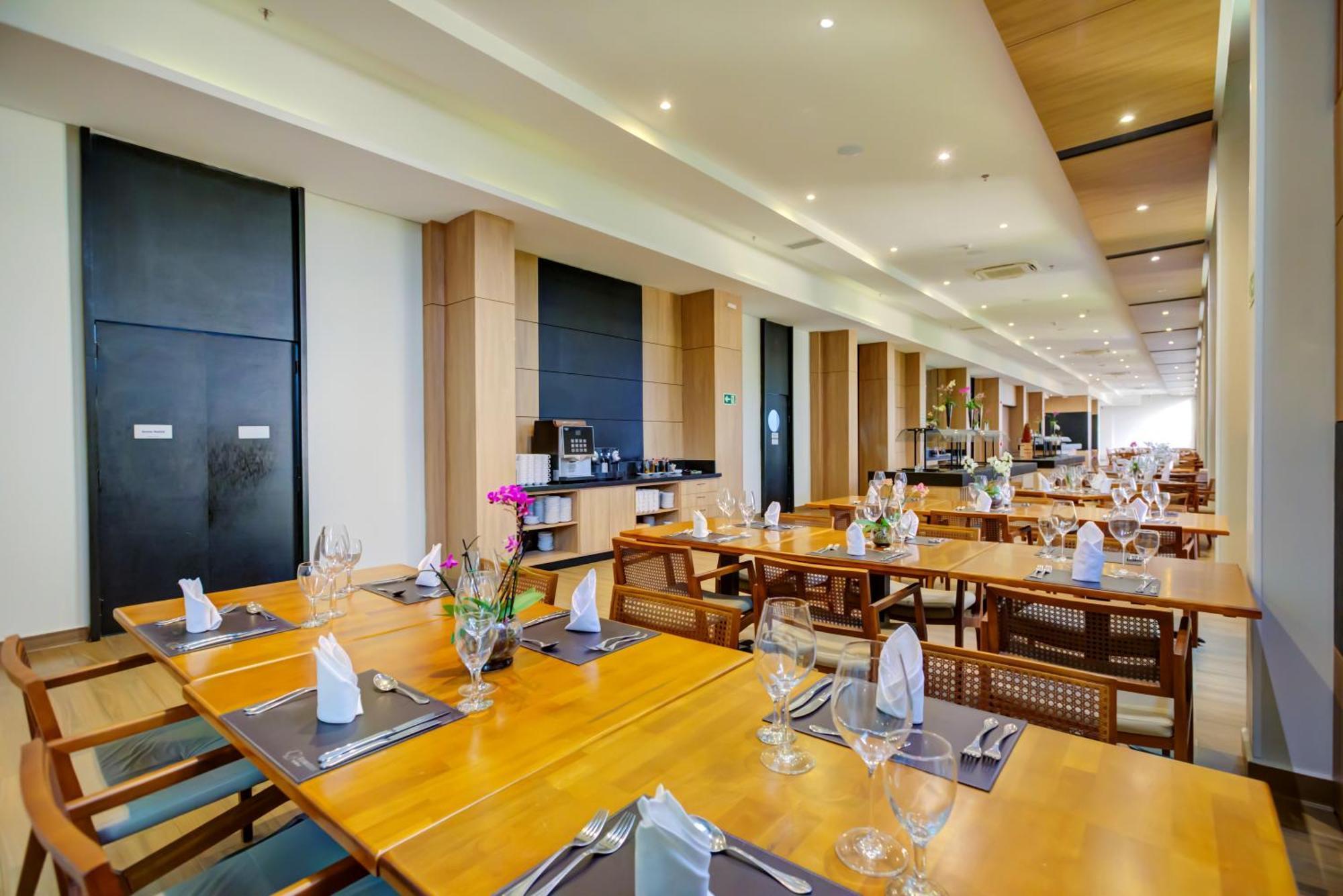 Doubletree By Hilton - Resort - Фос-ду-Іґуасу Екстер'єр фото The restaurant