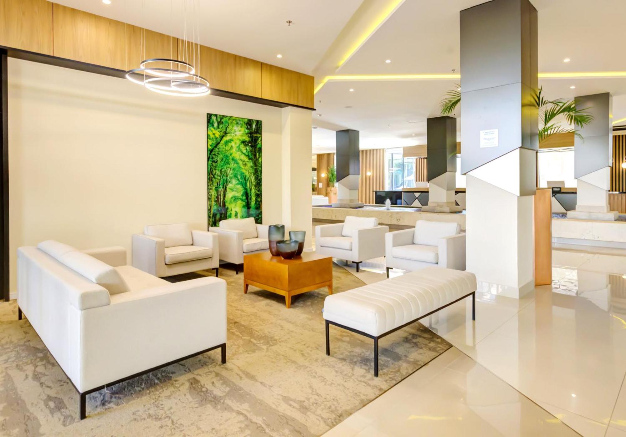 Doubletree By Hilton - Resort - Фос-ду-Іґуасу Екстер'єр фото The lobby of the hotel
